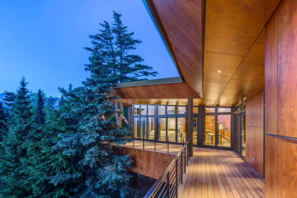 WARM EDGE SPACER VS STANDARD SPACER - WHY IT MATTERS