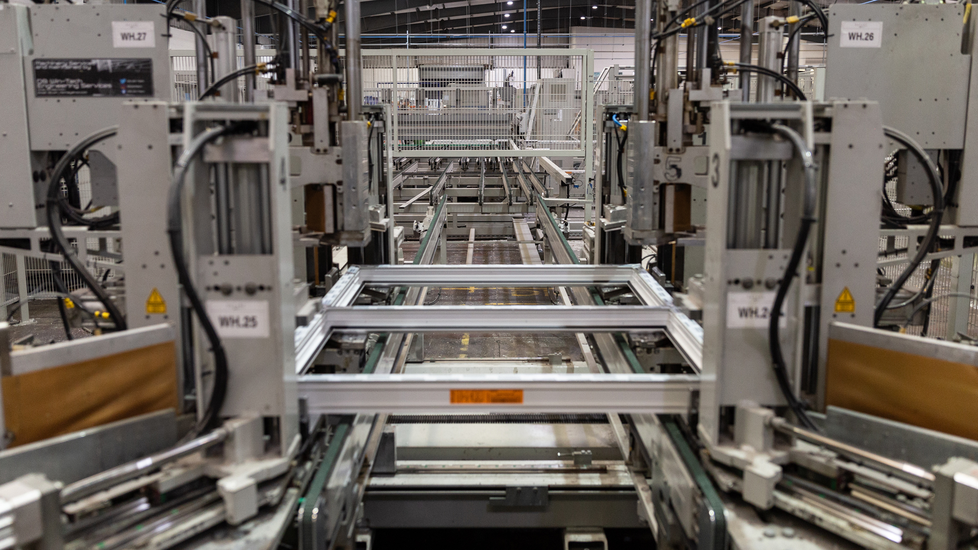 STEEL WINDOWS VS ALUMINUM WINDOWS: AN HONEST COMPARISON WITHOUT MARKETING STEEL WINDOWS VS ALUMINUM WINDOWS: AN HONEST COMPARISON WITHOUT MARKETING